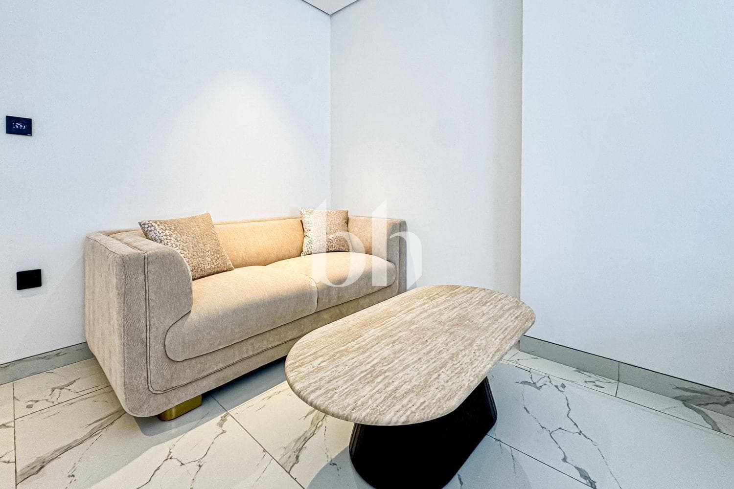 Studio Apartment in Royal Regency - photo 2