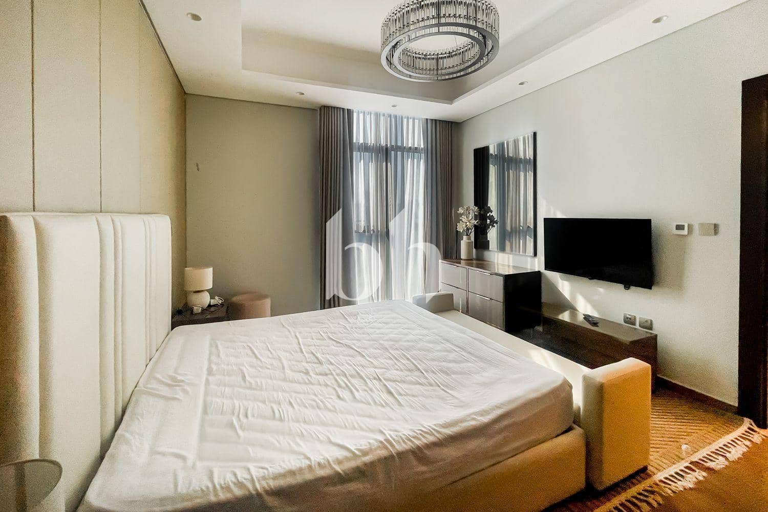 1 Bedroom Apartment in Nobles Tower - photo 2