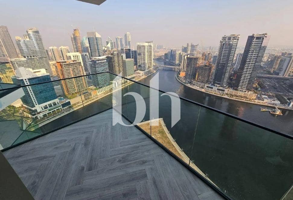 1 Bedroom Apartment in Peninsula Three - photo 2