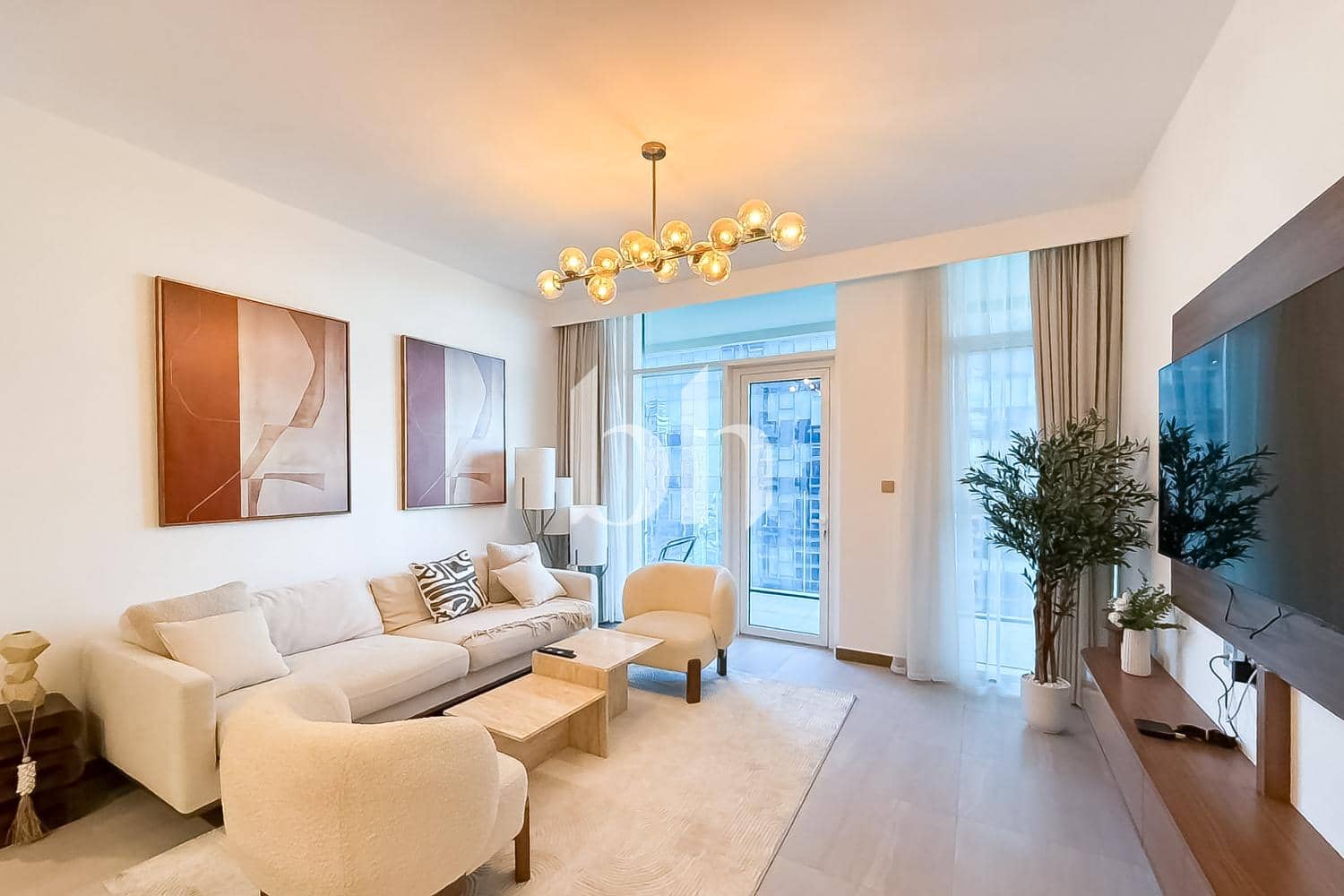 2 Bedroom Apartment in Urban Oasis
