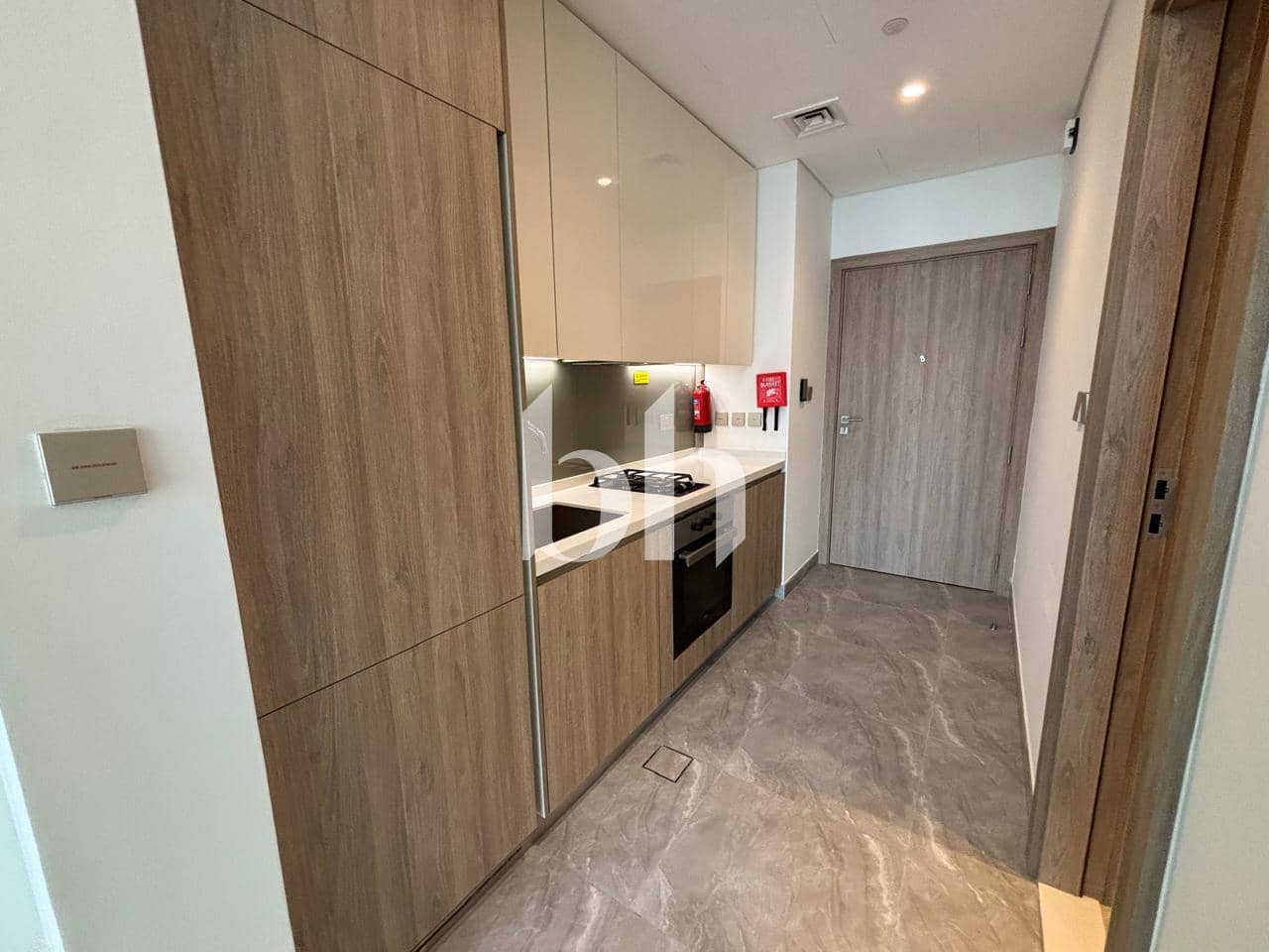 Studio Apartment in Peninsula Two - photo 1