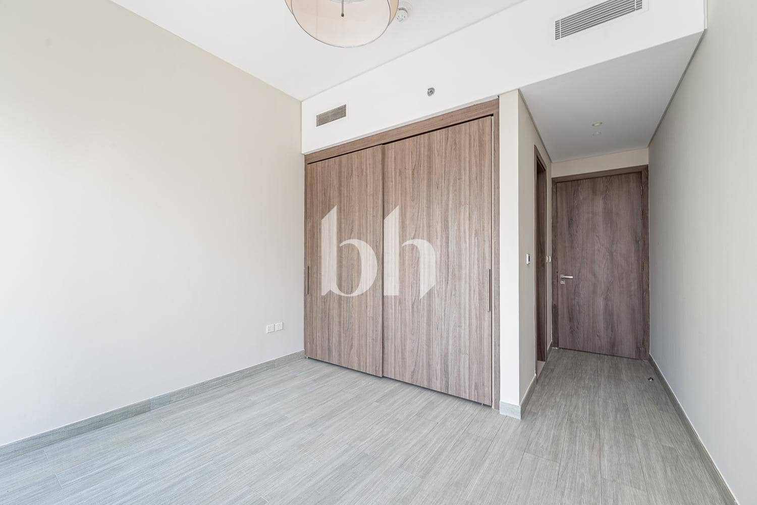 2 Bedroom Apartment in Sol Bay - photo 2