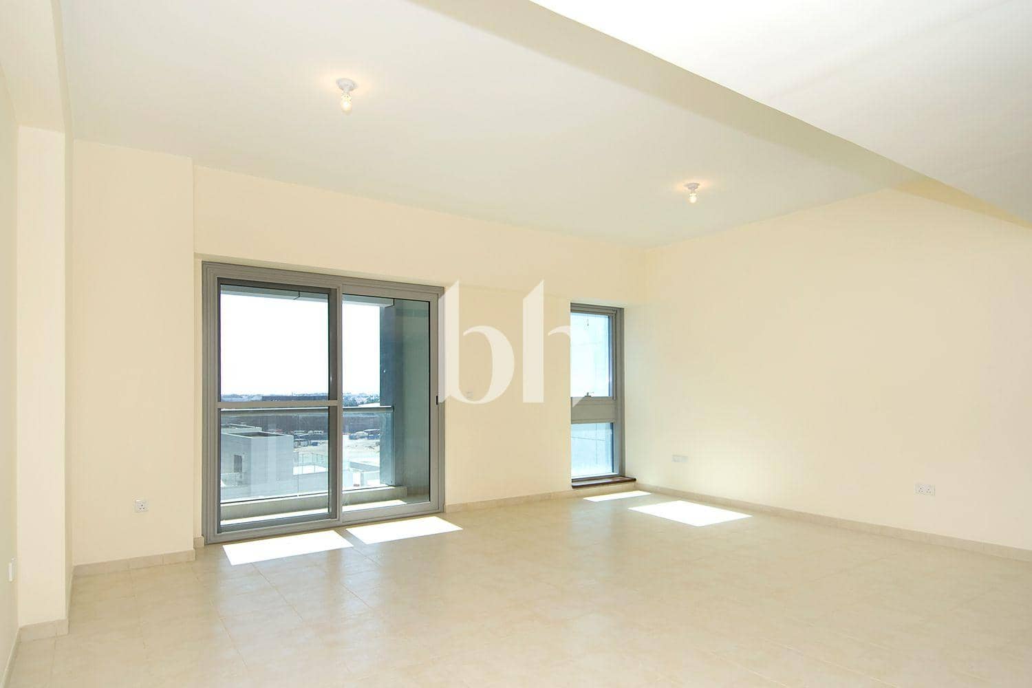 1 Bedroom Apartment in Executive Tower J - photo 1