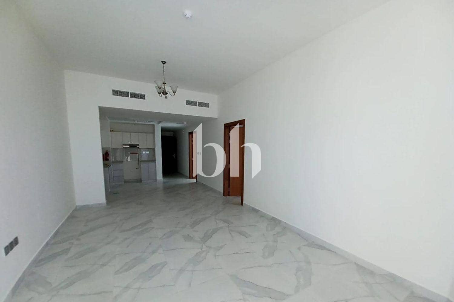 2 Bedroom Apartment in Millennium Binghatti Residences - photo 1