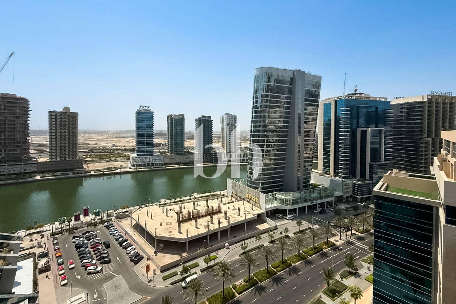 1 Bedroom Apartment in Damac Majestine - photo 1