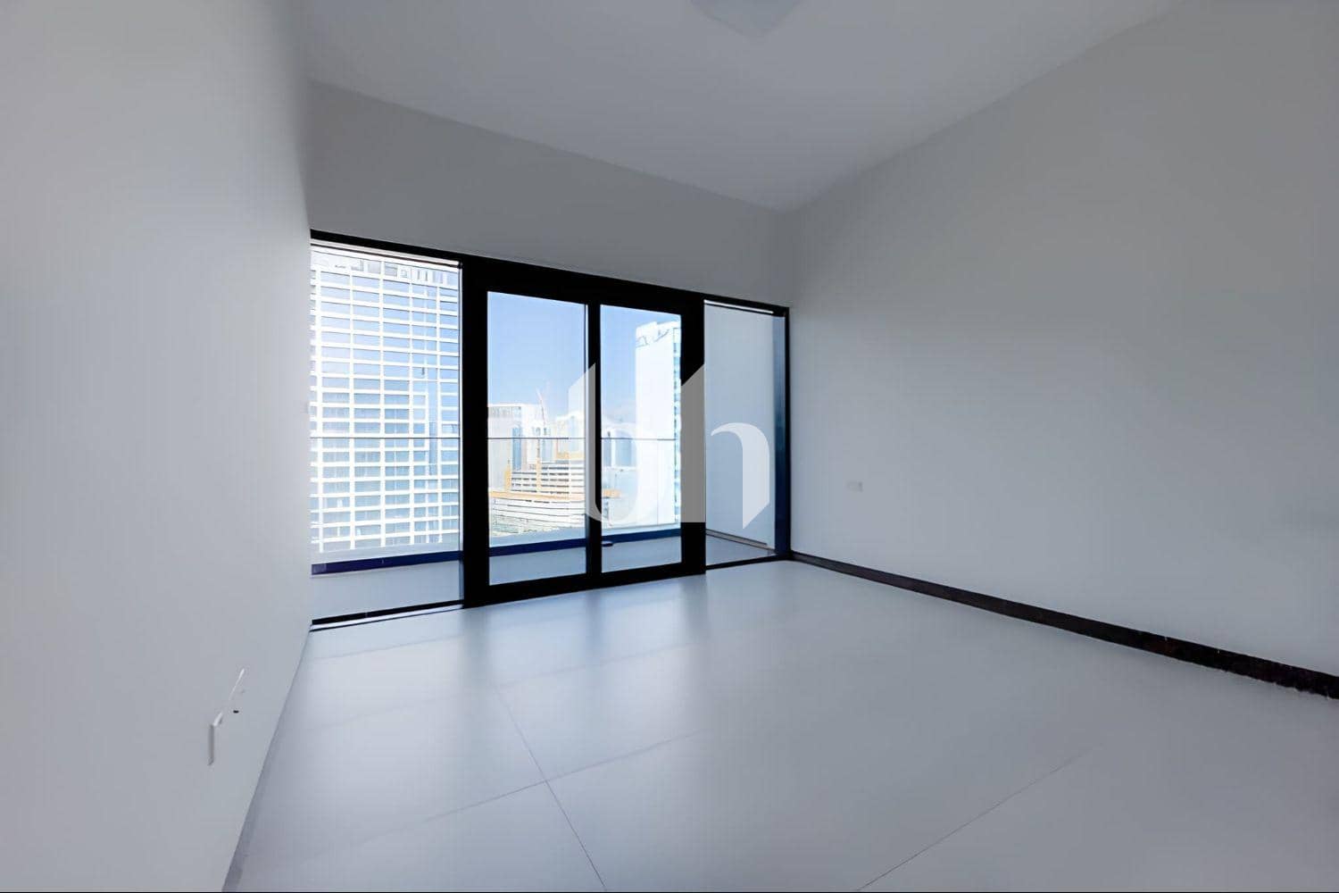 1 Bedroom Apartment in Sol Bay - photo 1