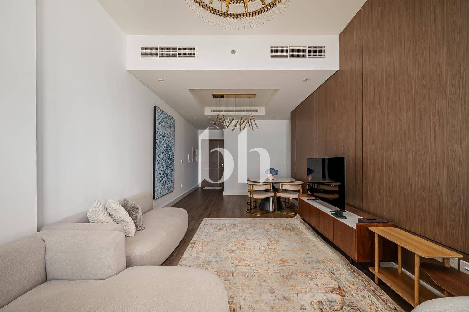 2 Bedroom Apartment in The Bay - photo 1