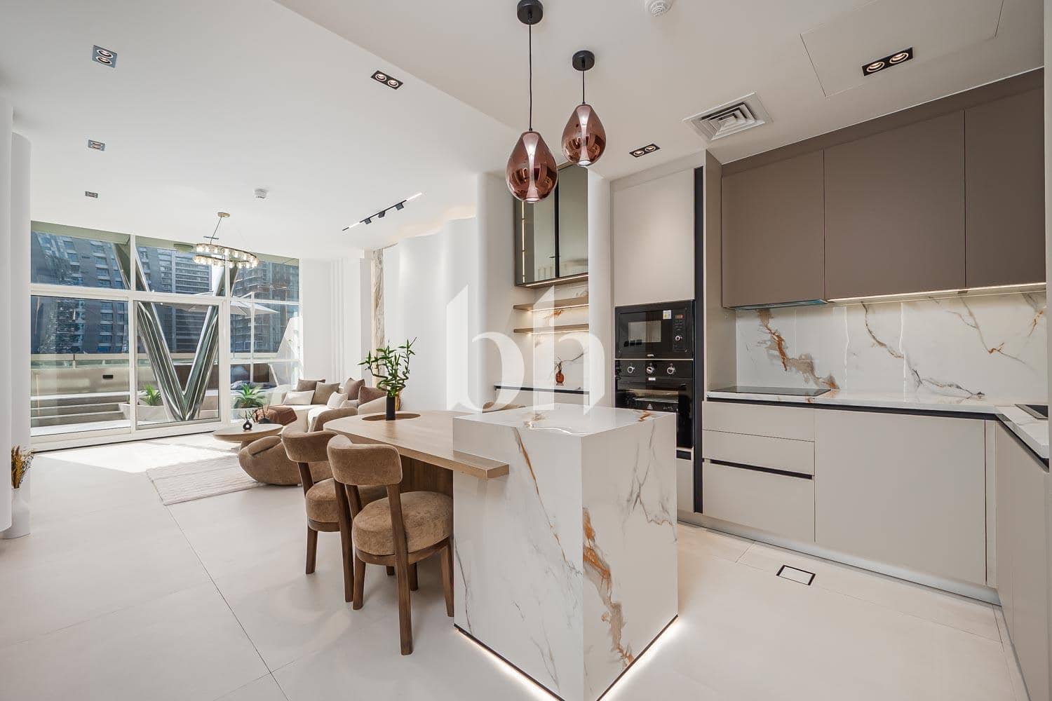 1 Bedroom Apartment in Scala Tower - photo 2