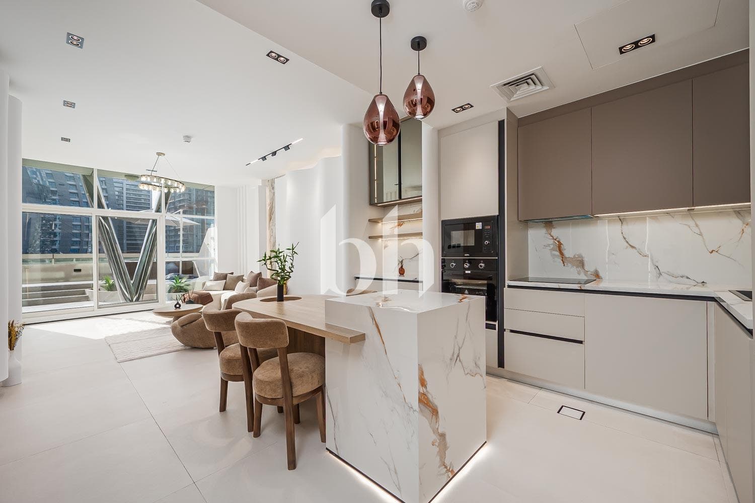 1 Bedroom Apartment in Scala Tower - photo 2