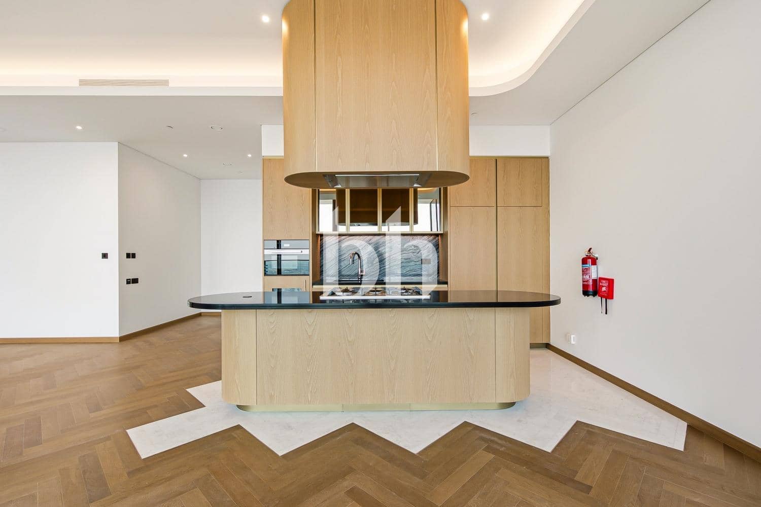 2 Bedroom Apartment in Jumeirah Living Business Bay - photo 2