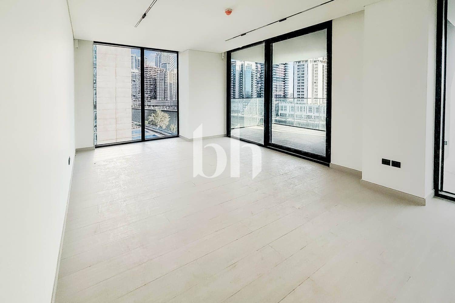 2 Bedroom Apartment in Trillionaire Residences