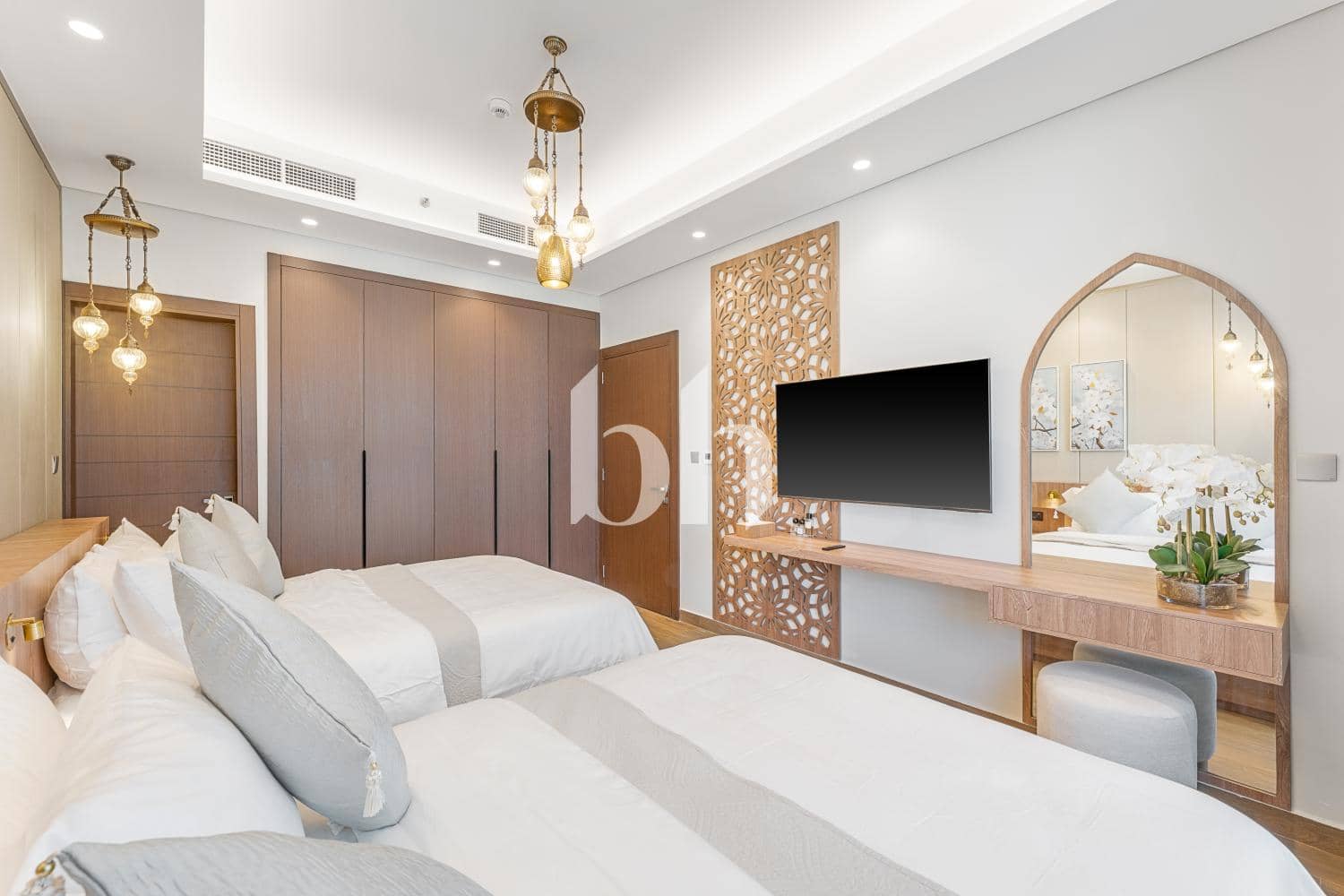 1 Bedroom Apartment in Nobles Tower - photo 1