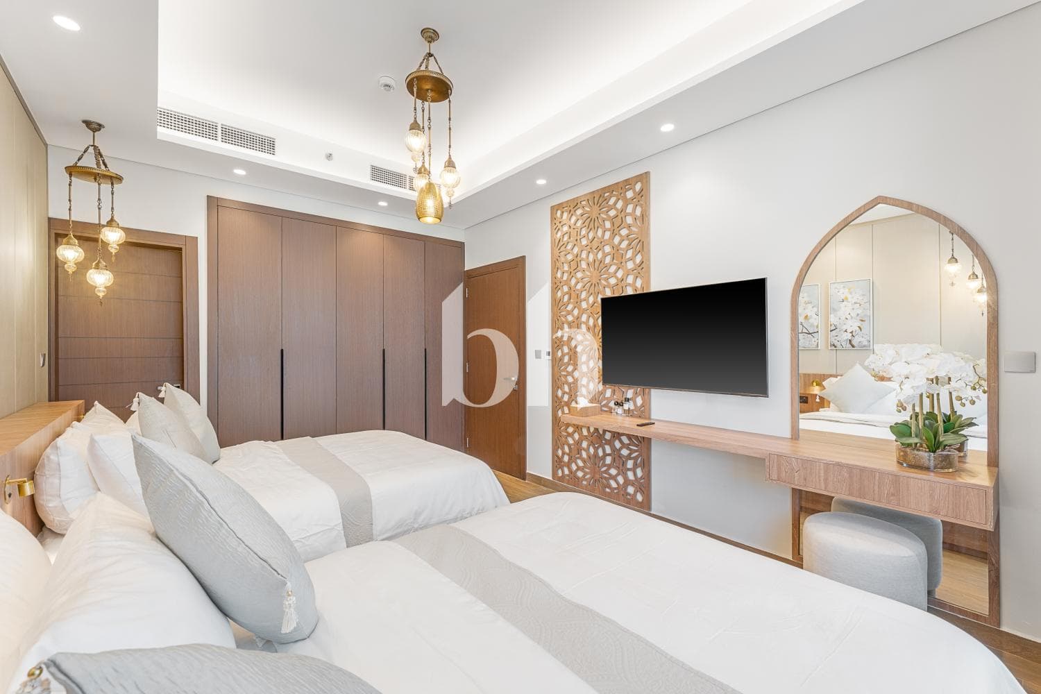 1 Bedroom Apartment in Nobles Tower - photo 1