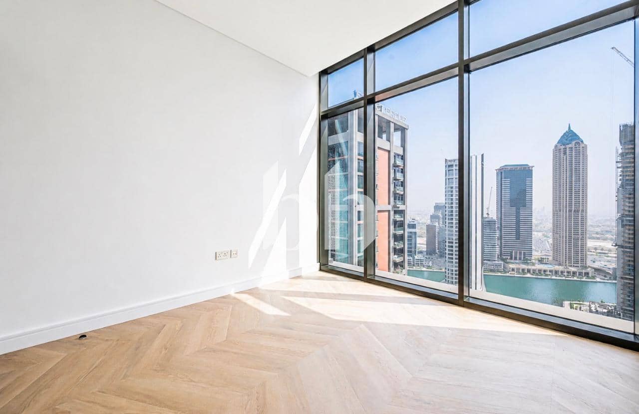 1 Bedroom Apartment in Peninsula Two