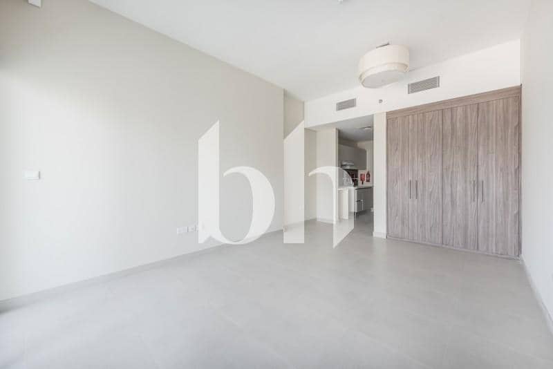 Studio Apartment in Sol Avenue - photo 1