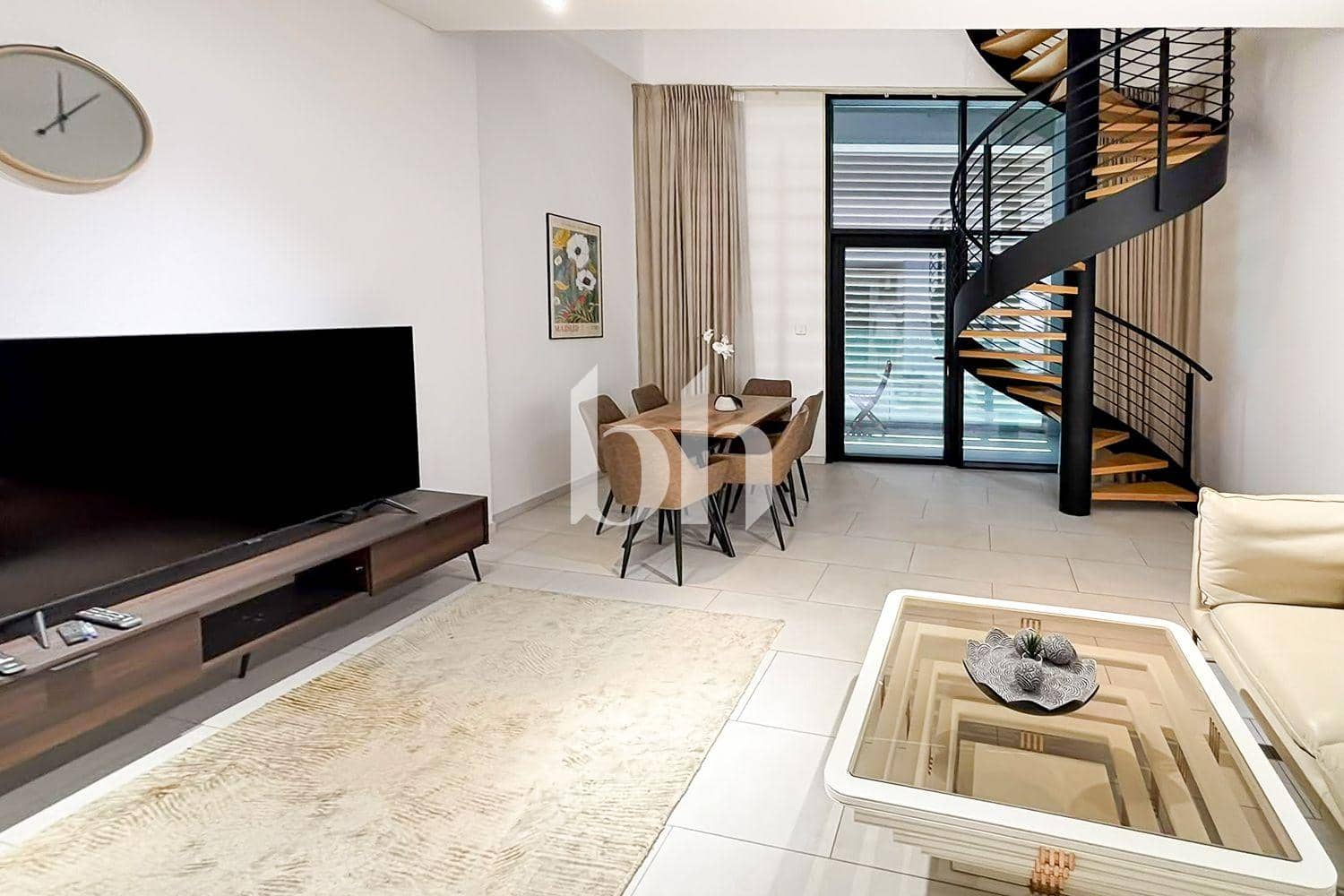 1 Bedroom Apartment in Marquise Square Tower - photo 2
