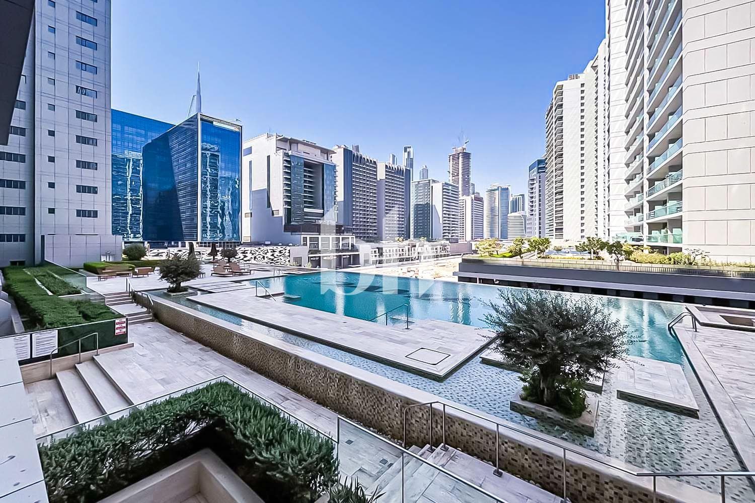 Studio Apartment in Damac Majestine - photo 1