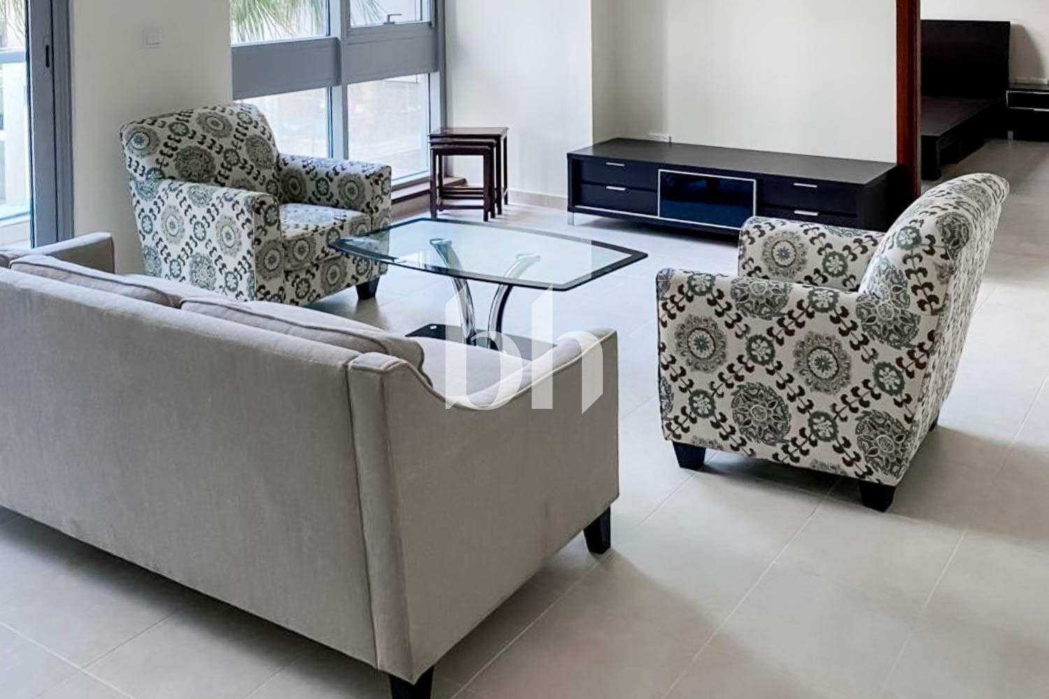 1 Bedroom Apartment in Executive Tower K - photo 2