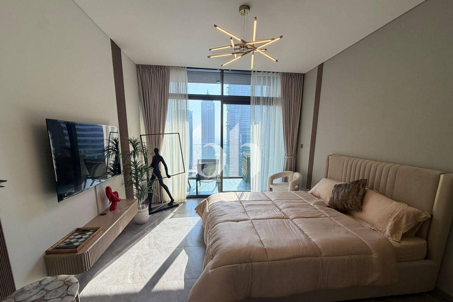 Studio Apartment in Peninsula Two - photo 2