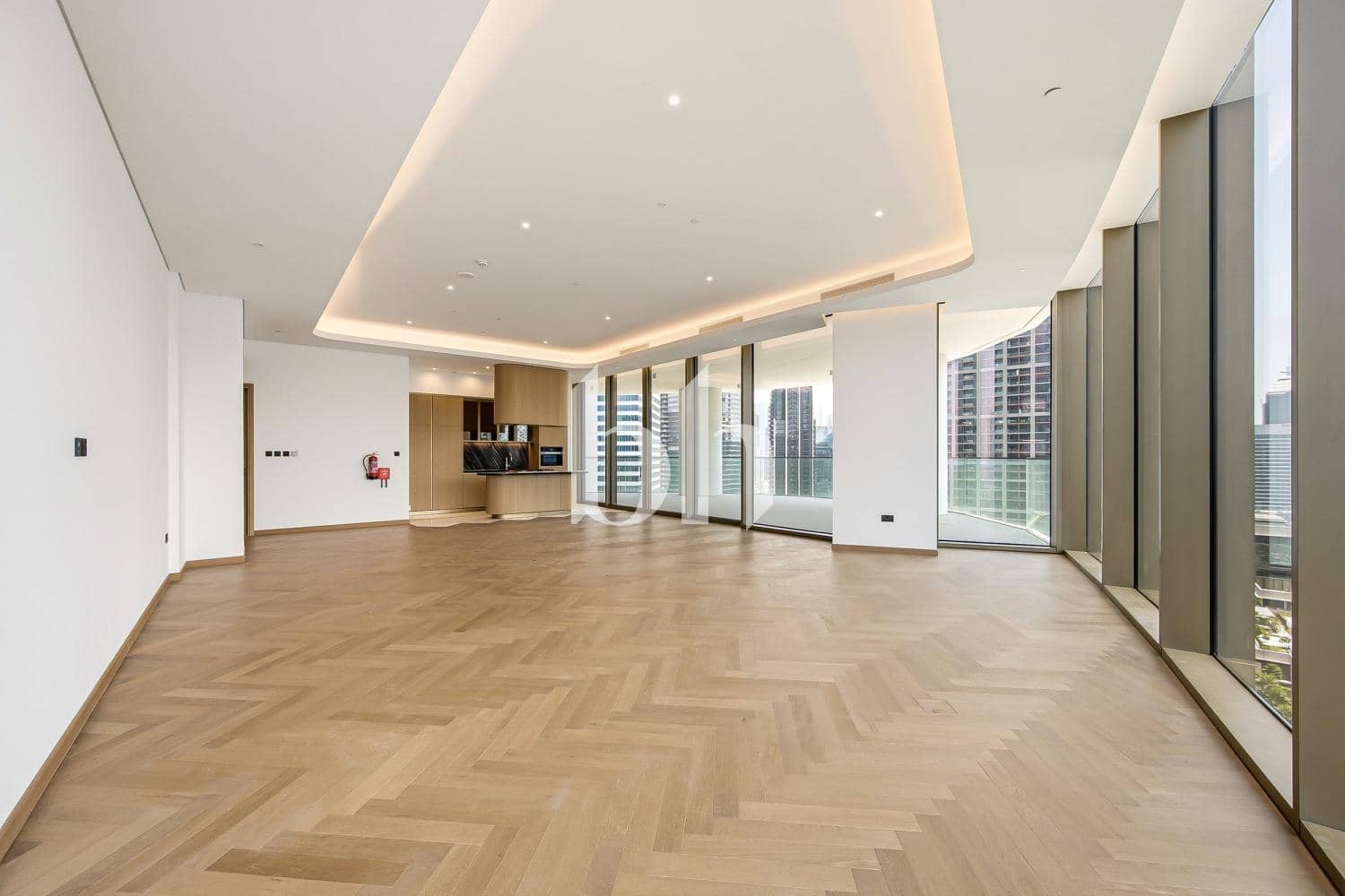 3 Bedroom Apartment in Jumeirah Living Business Bay - photo 1
