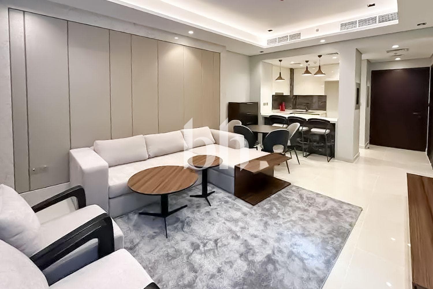 1 Bedroom Apartment in Nobles Tower - photo 2