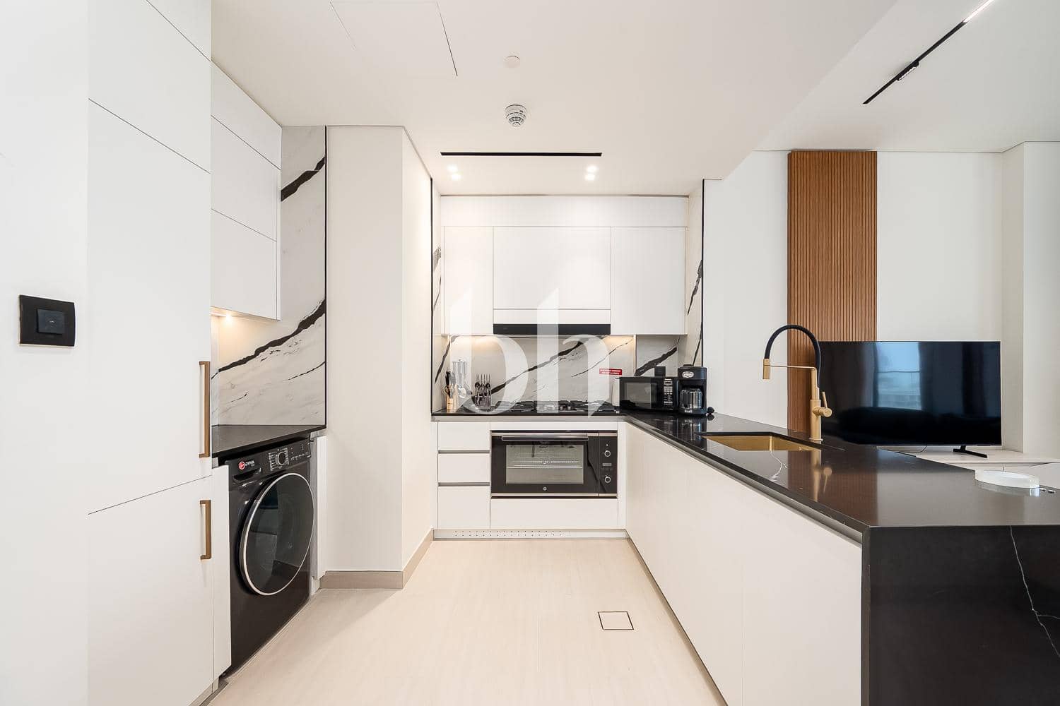 2 Bedroom Apartment in Trillionaire Residences - photo 2