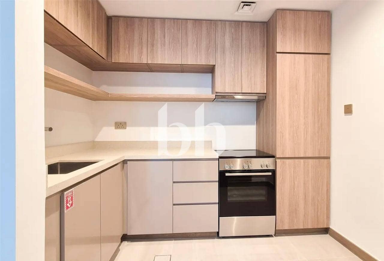 1 Bedroom Apartment in Urban Oasis - photo 2