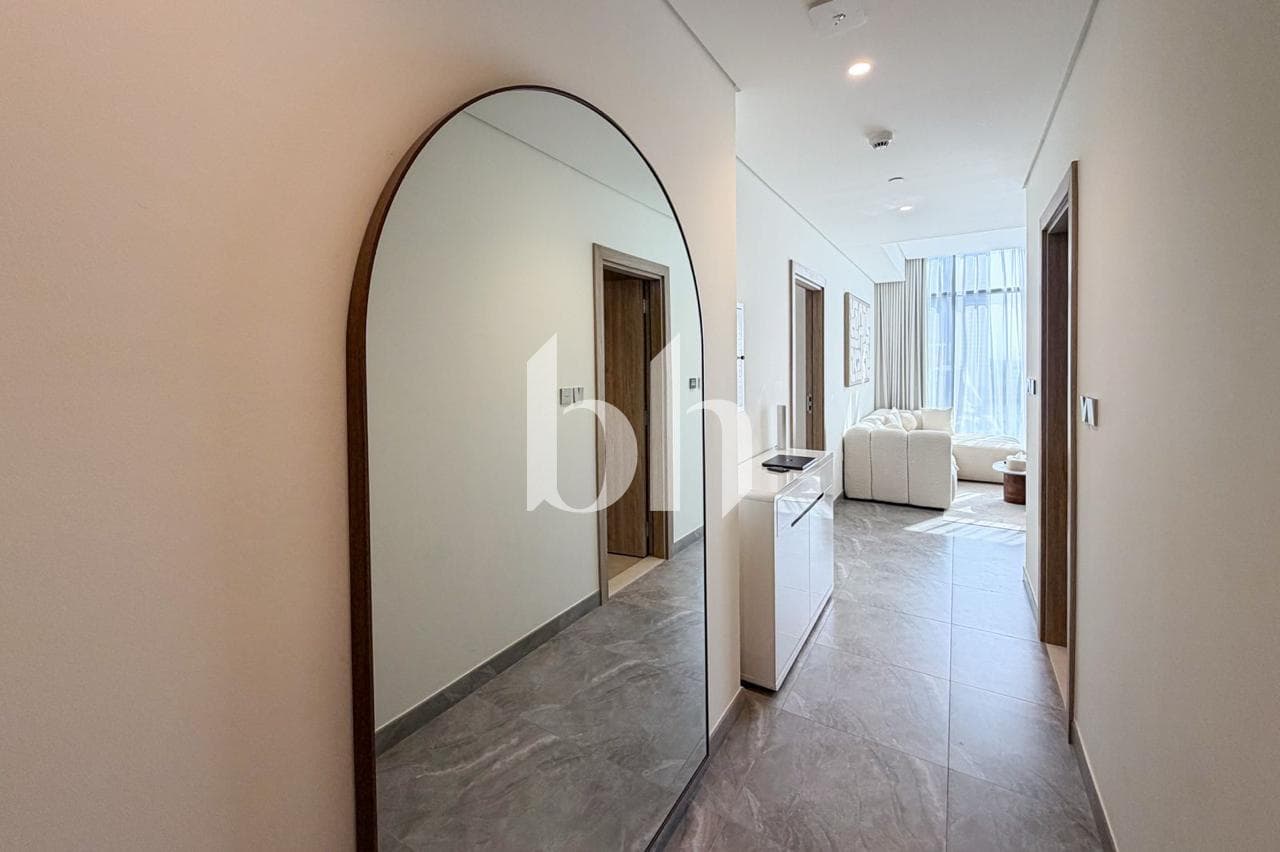 1 Bedroom Apartment in Peninsula One - photo 2
