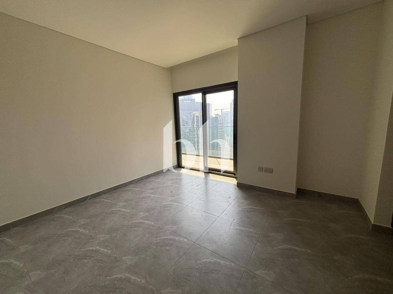 Studio Apartment in Peninsula Two - photo 1