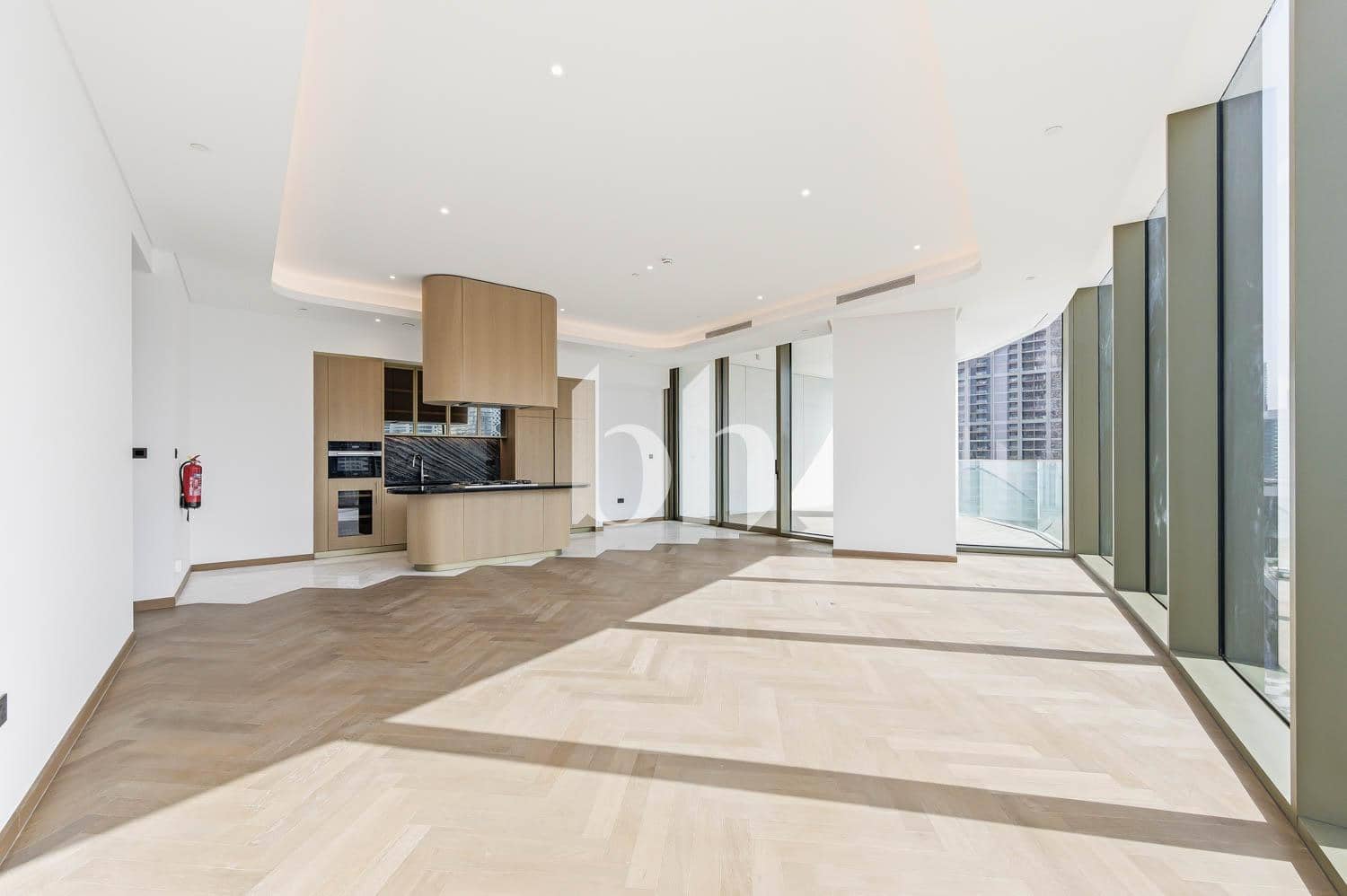 2 Bedroom Apartment in Jumeirah Living Business Bay - photo 2