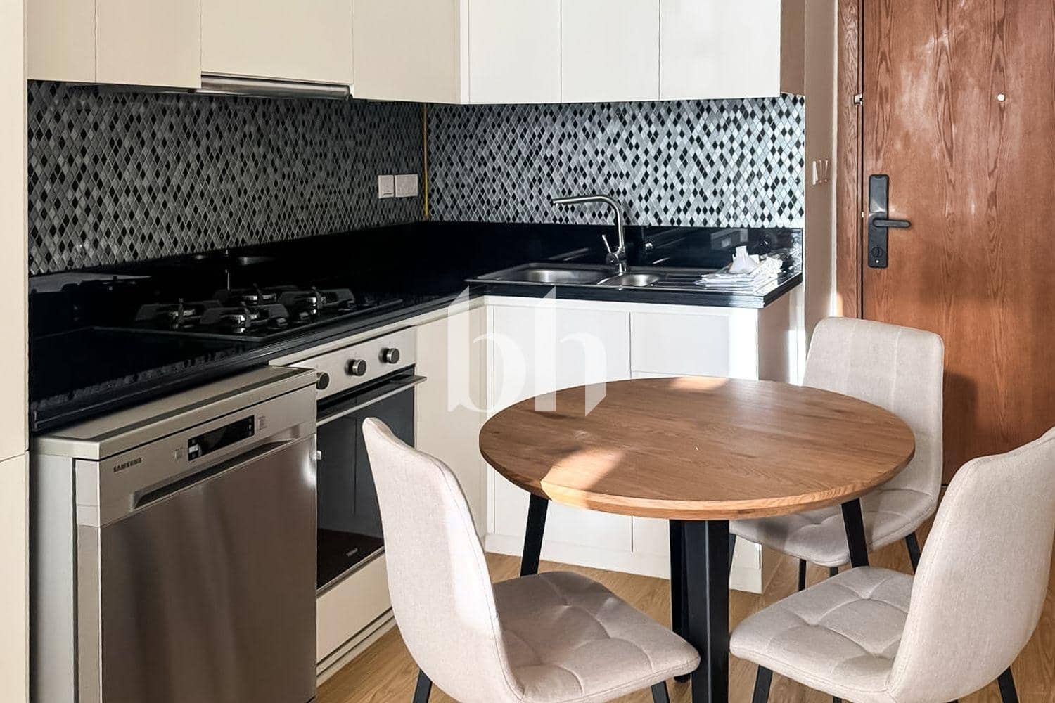 2 Bedroom Apartment in Aykon City Tower C - photo 2