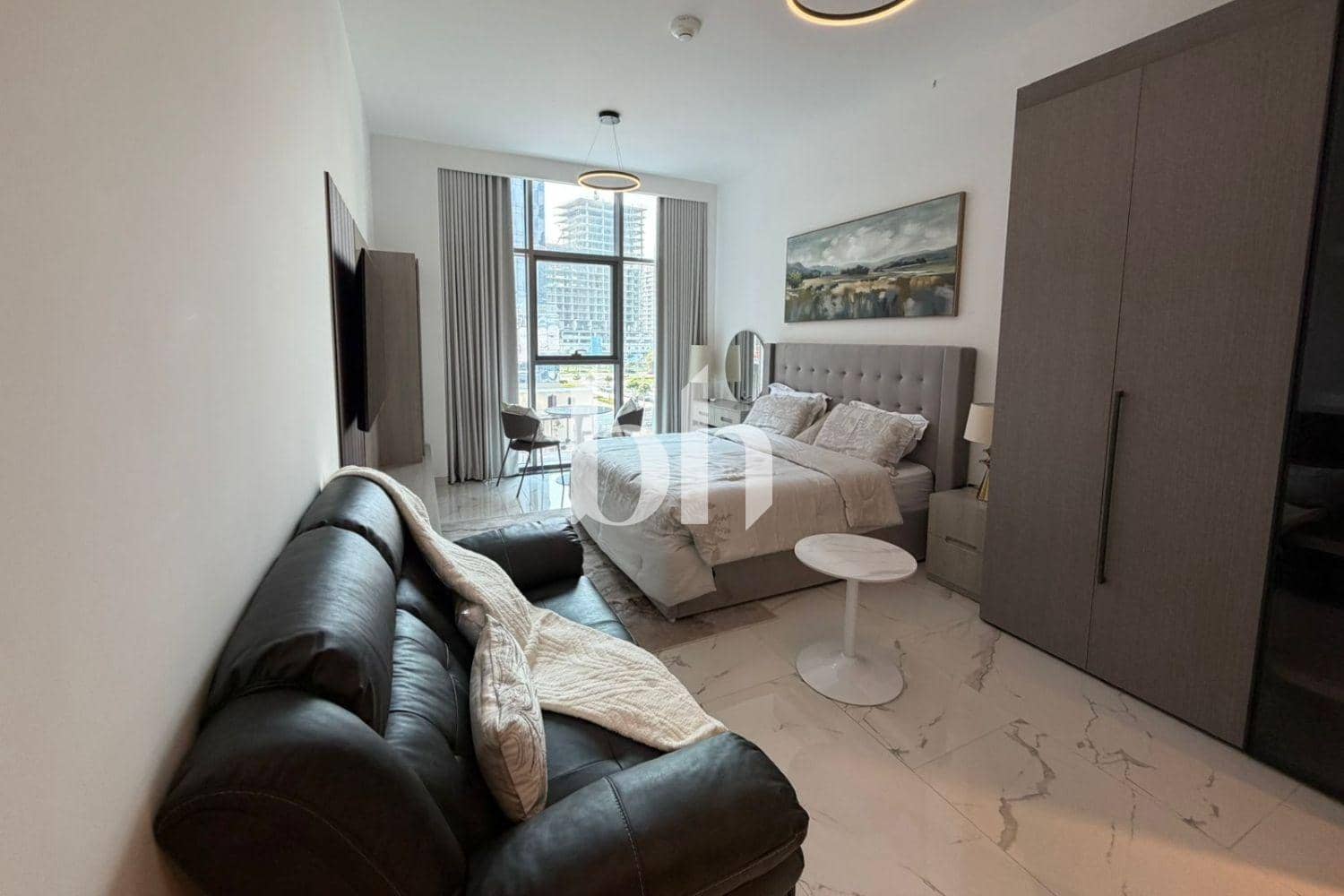 Studio Apartment in Royal Regency