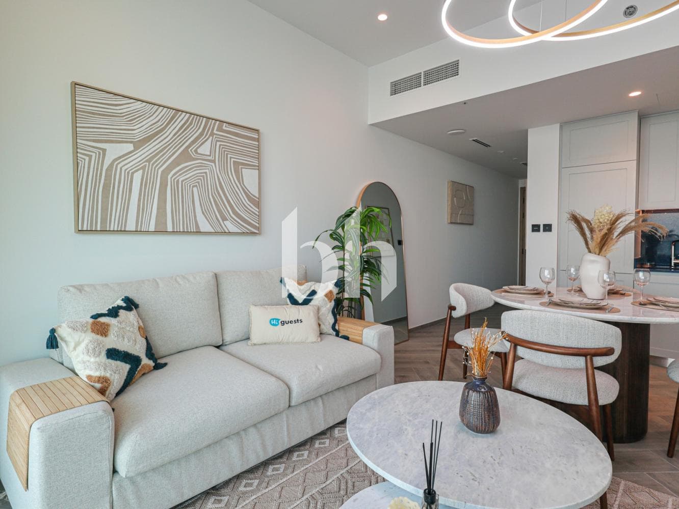 1 Bedroom Apartment in Peninsula Three