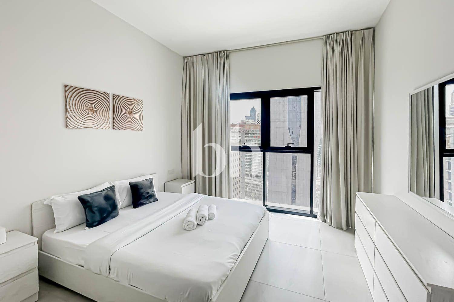 2 Bedroom Apartment in Sol Bay - photo 2