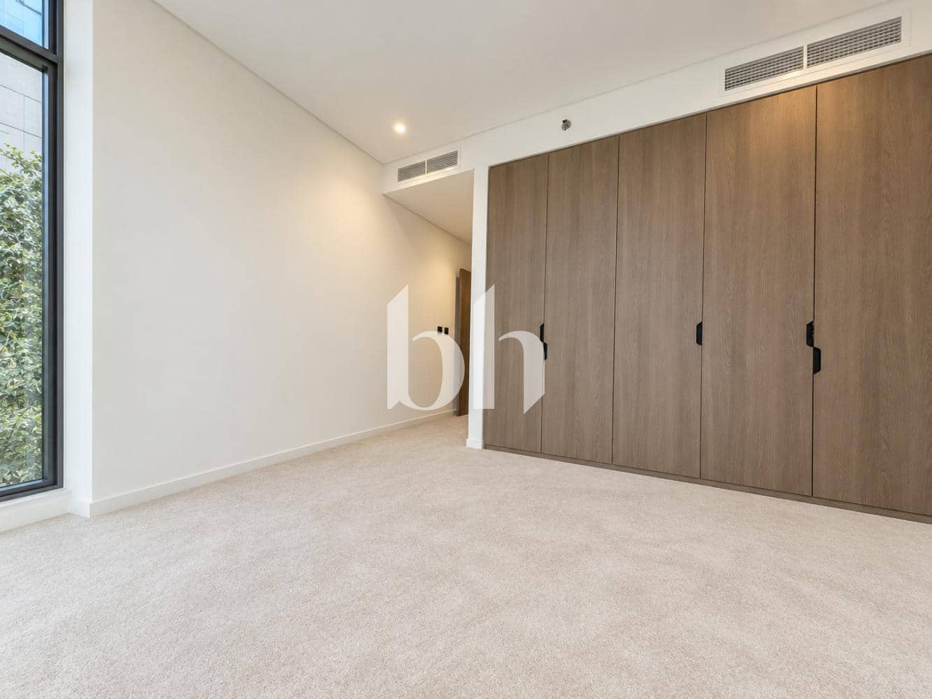2 Bedroom Apartment in Peninsula One - photo 2