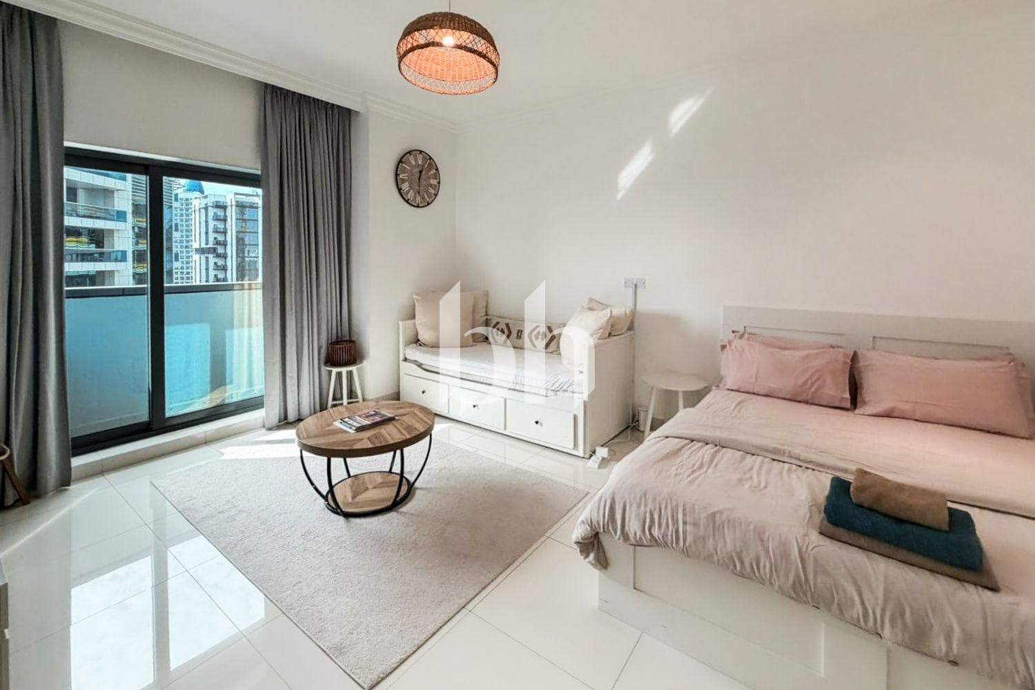 Studio Apartment in Capital Bay Tower B - photo 1