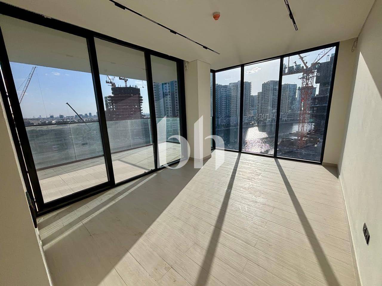 2 Bedroom Apartment in Trillionaire Residences - photo 1