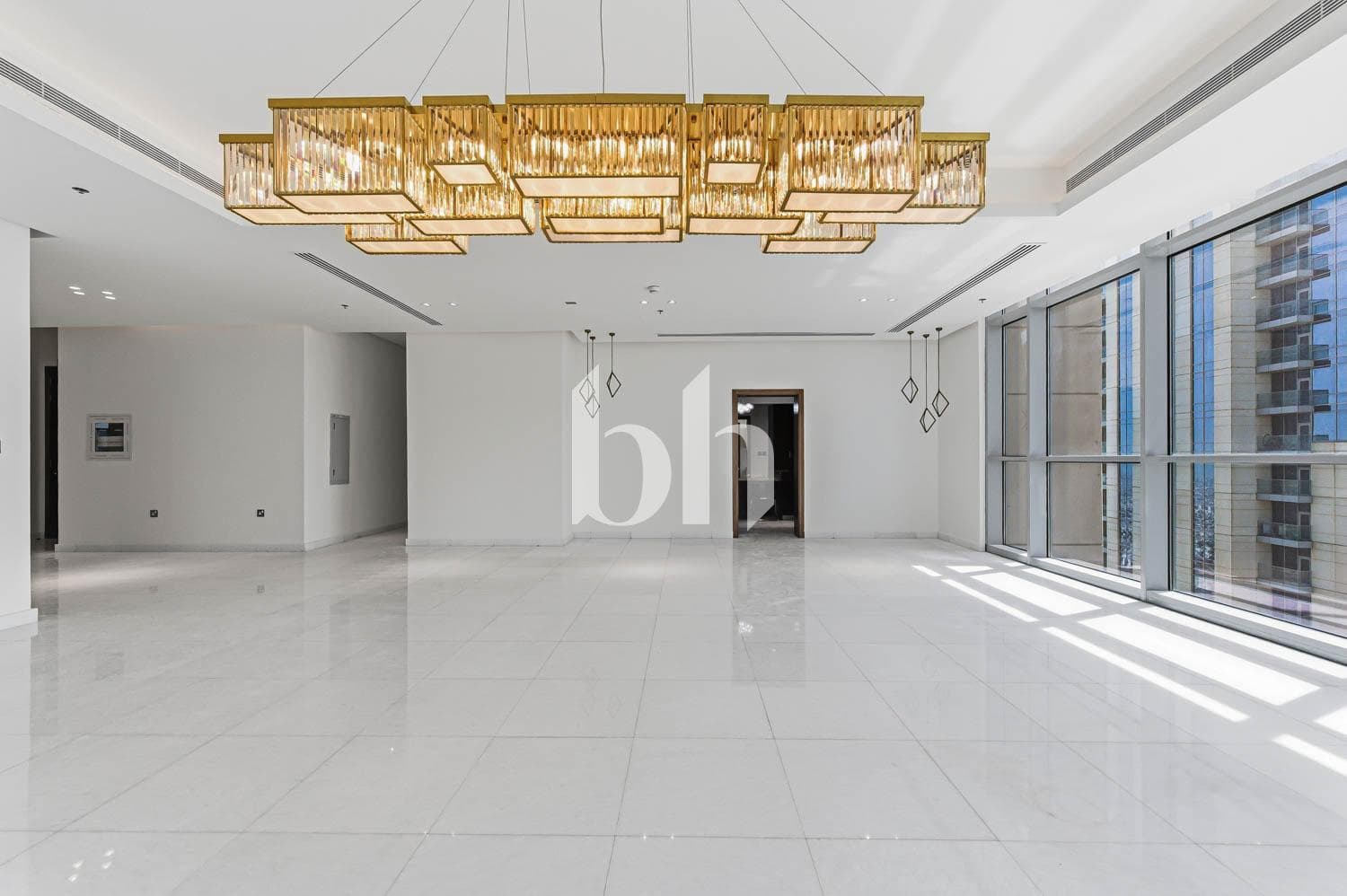 5 Bedroom Apartment in Meera - photo 1