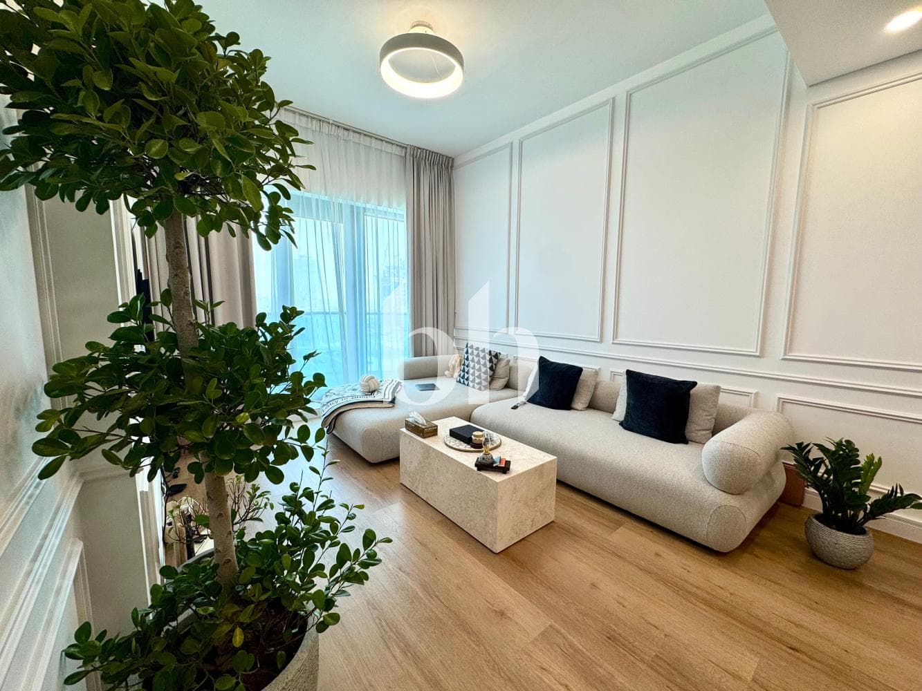 1 Bedroom Apartment in The Bay - photo 1