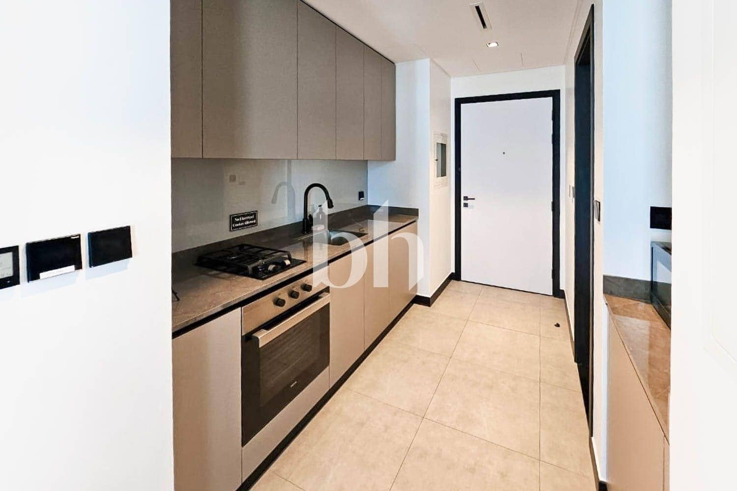 Studio Apartment in 15 Northside - Tower 1 - photo 1