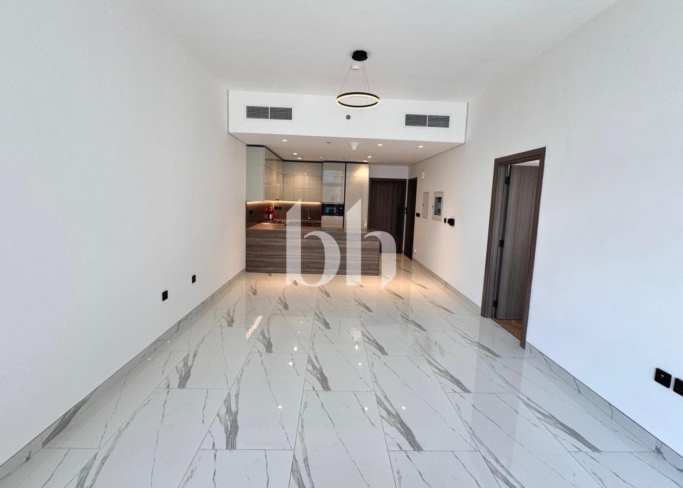 1 Bedroom Apartment in Royal Regency - photo 1