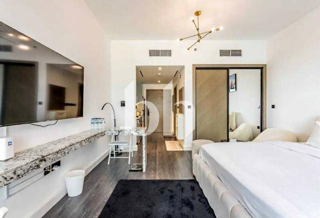 Studio Apartment in Binghatti Canal - photo 1