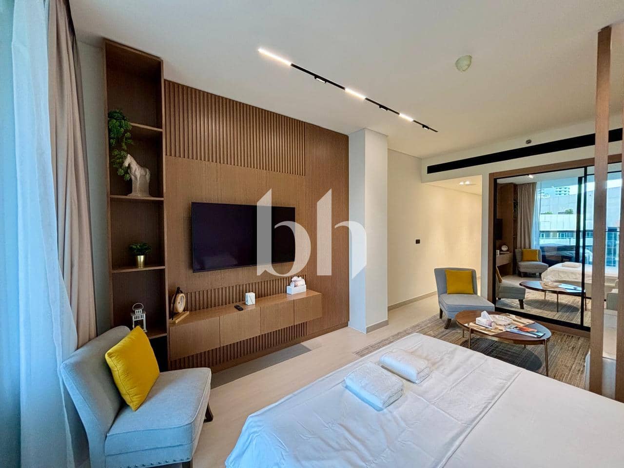 Studio Apartment in Trillionaire Residences - photo 2
