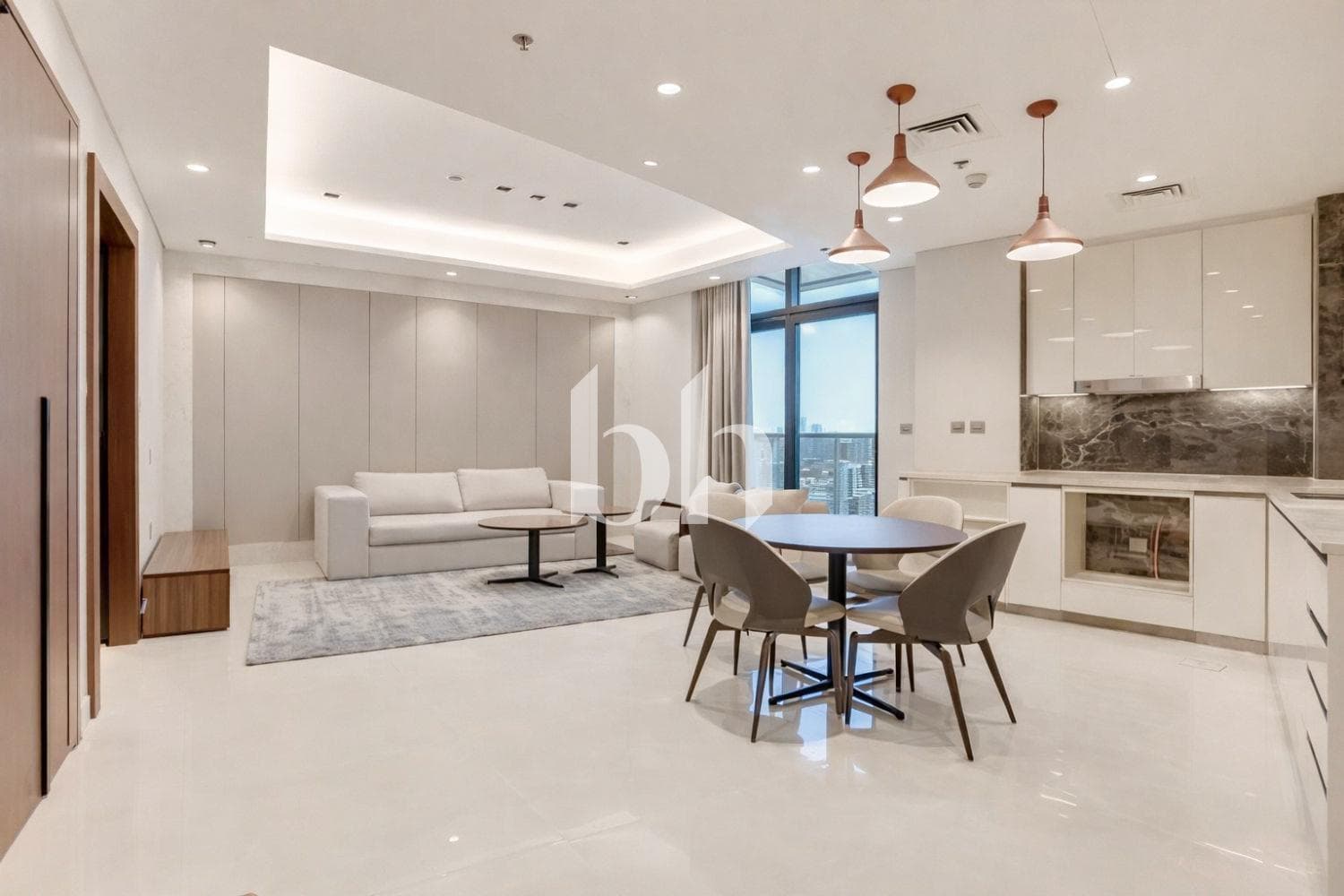 1 Bedroom Apartment in Nobles Tower - photo 1