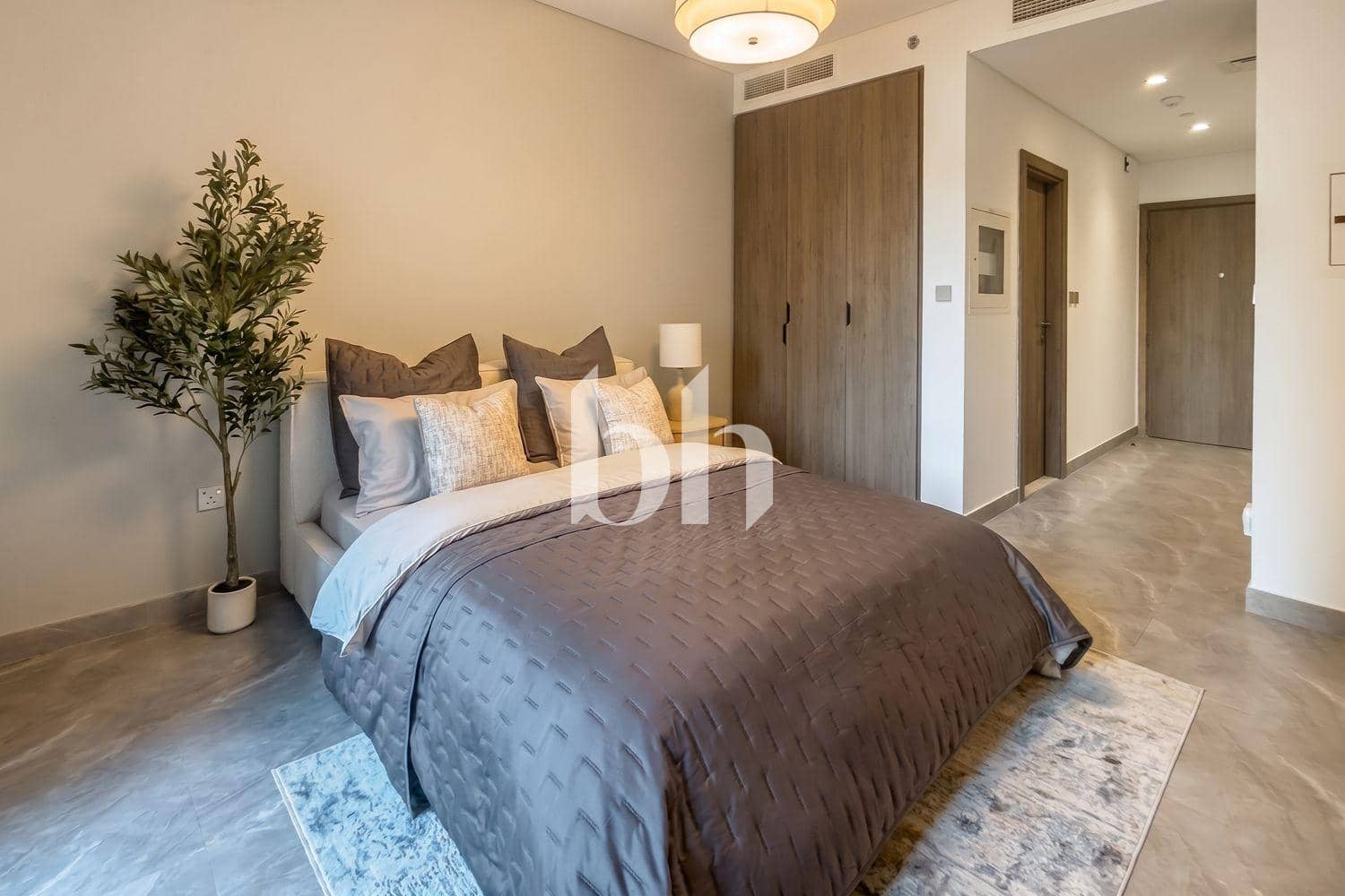 Studio Apartment in Peninsula Two - photo 2