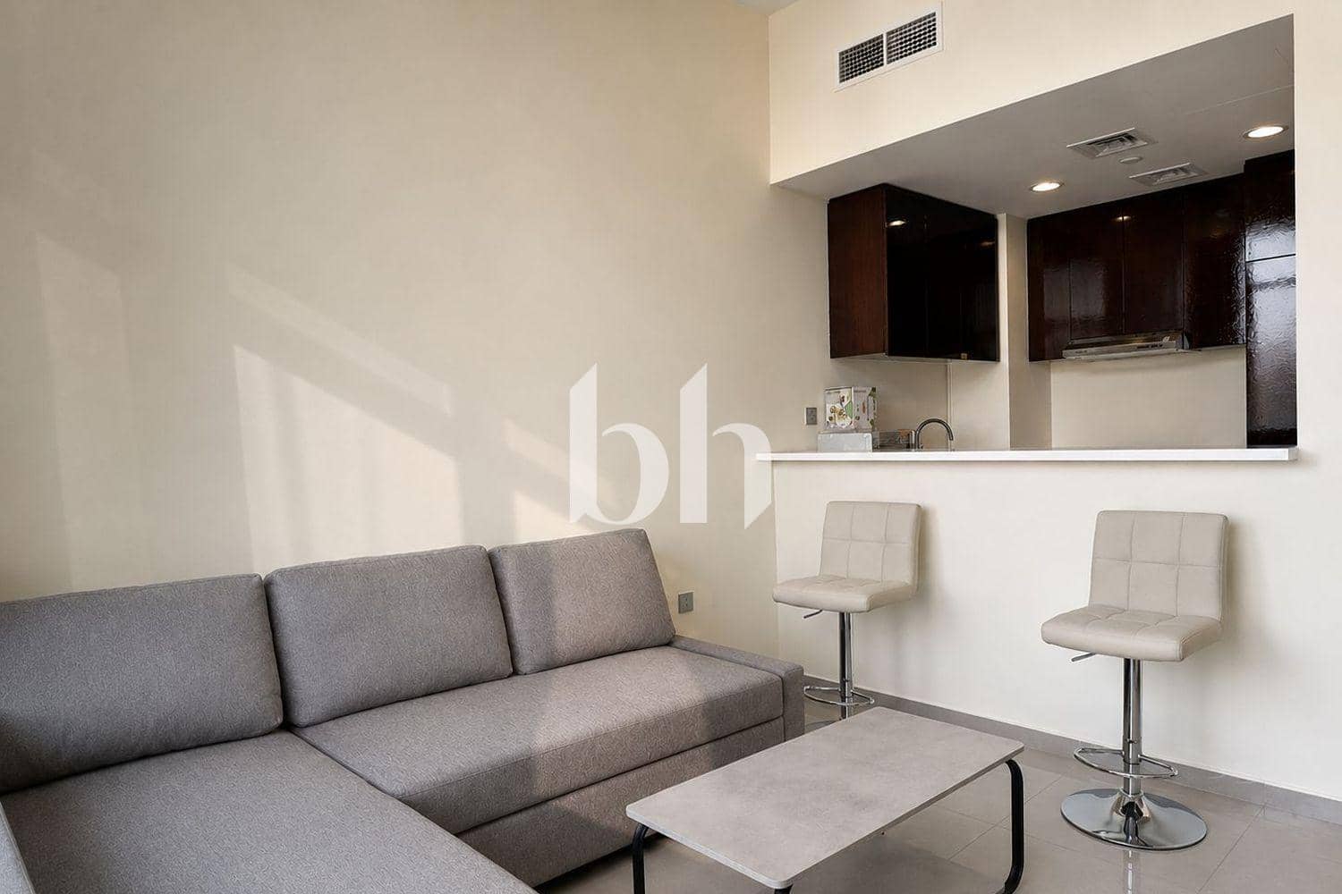 1 Bedroom Apartment in Merano Tower - photo 2