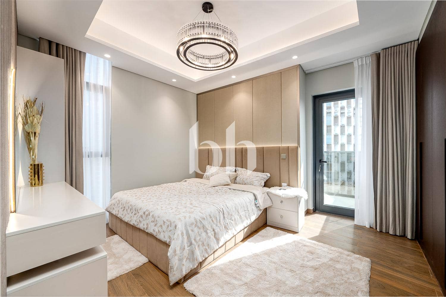 2 Bedroom Apartment in Nobles Tower - photo 2