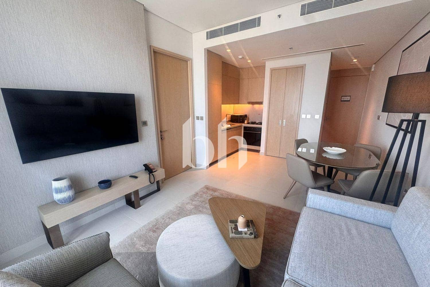 1 Bedroom Hotel Apartment in Vida Dubai Mall Tower 1 - photo 2