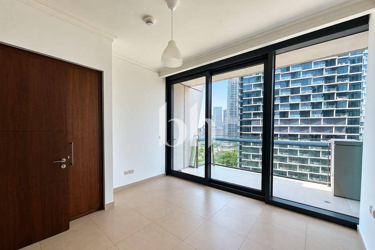 2 Bedroom Apartment in Burj Vista Tower 2 - photo 1