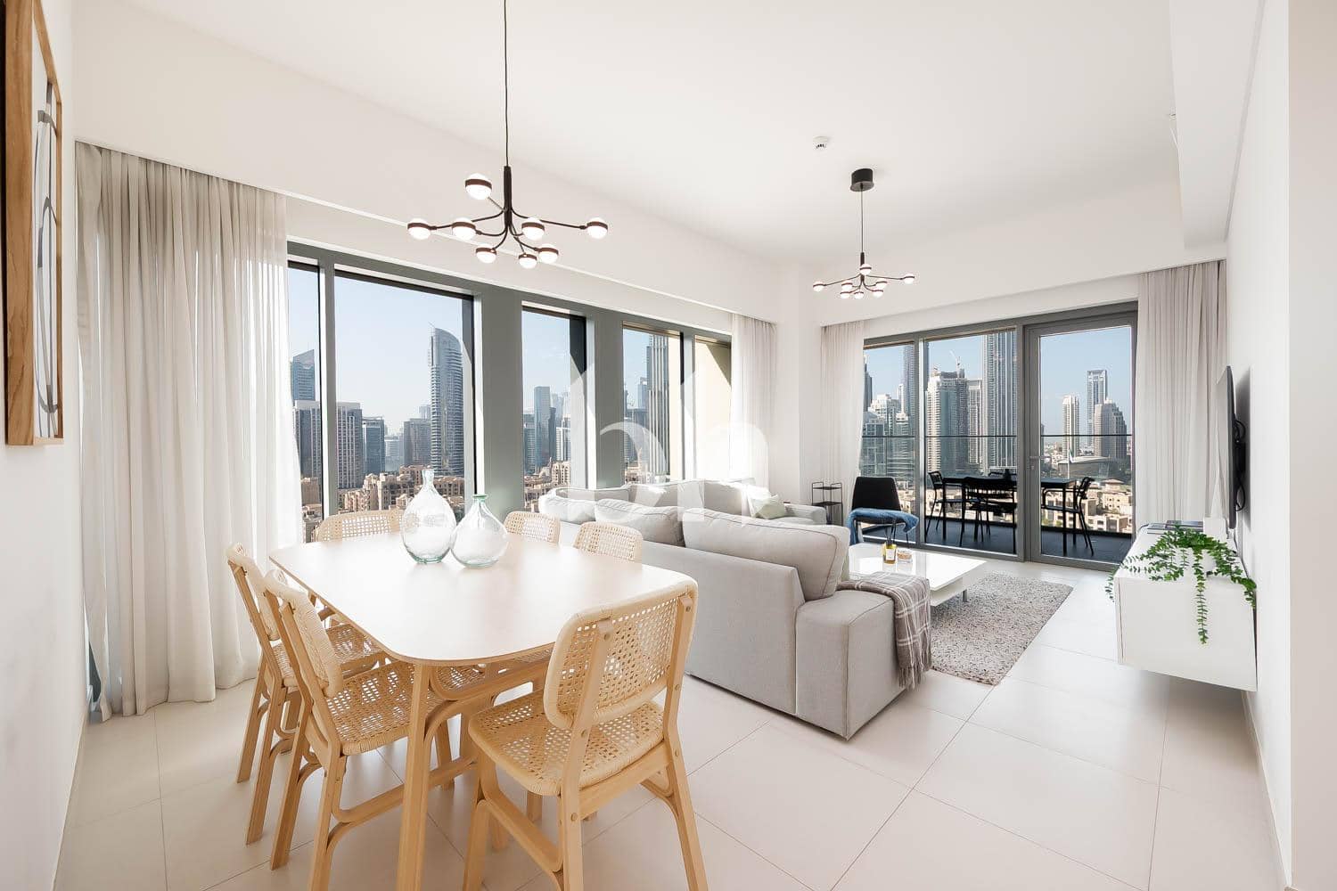 2 Bedroom Apartment in Burj Royale - photo 2